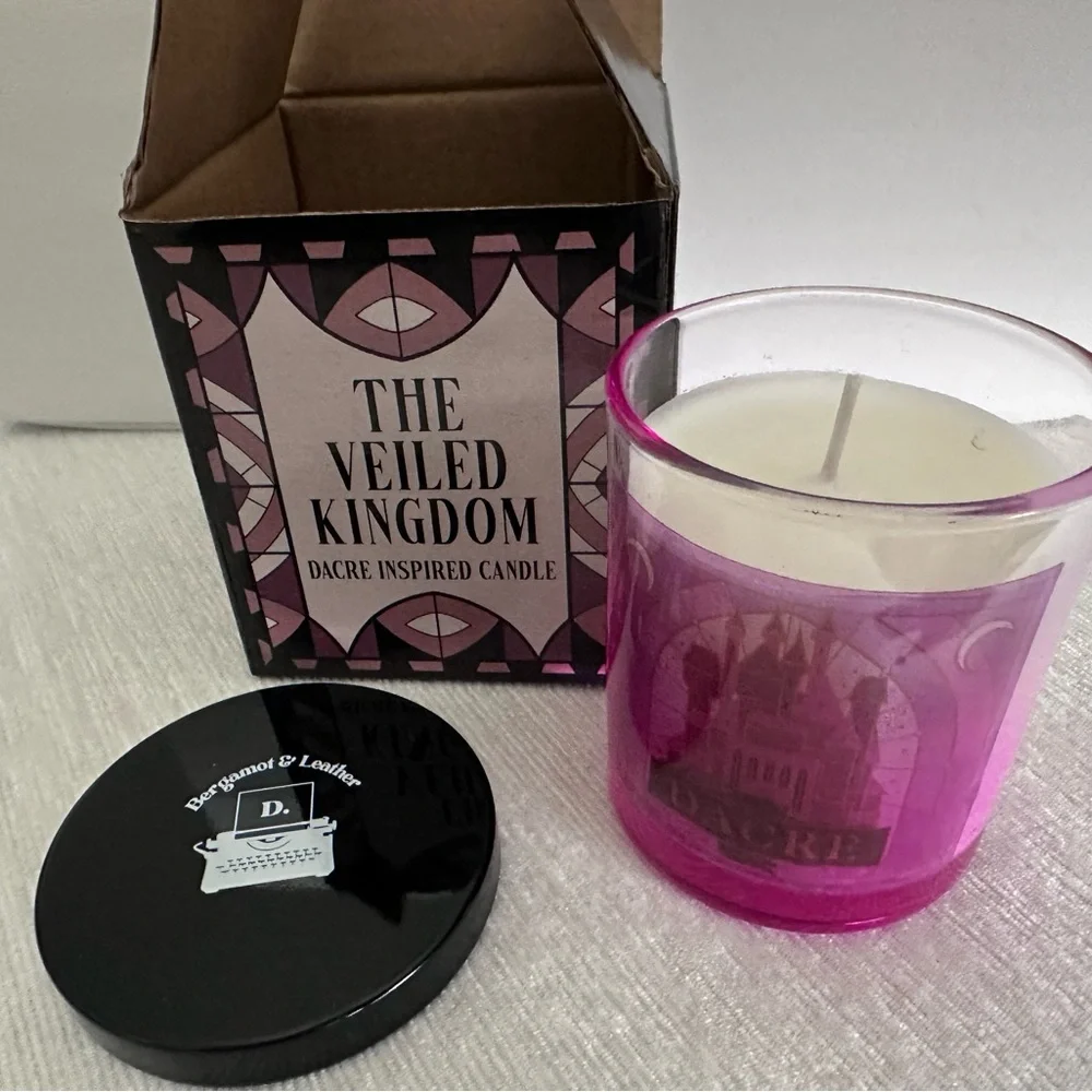 Bookish Box Candle Set - Picture 6 of 6